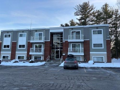 131 J Capitol Hill Dr, Londonderry, NH, 03053-5412 | Card Image