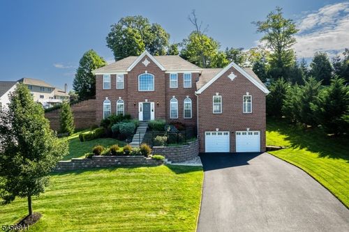 5 Pfrommer Ave, Budd Lake, NJ, 07828-2476 | Card Image