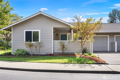 902 Nw Leisure Ln, Bremerton, WA, 98311-9048 | Card Image