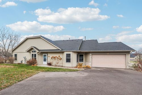 apt-14-700 Leroy Ln, River Falls, WI, 54022-6211 | Card Image