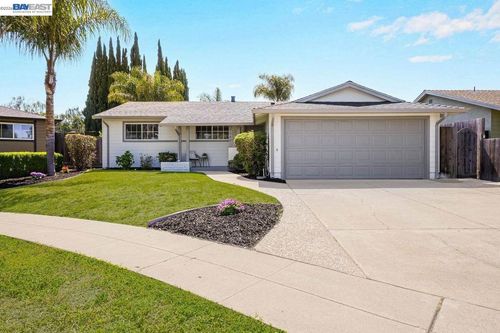 5040 Brian Ct, Fremont, CA, 94538-2402 | Card Image