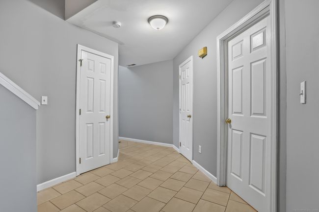 155 - 155 Breakers Ln, Condo with 1 bedrooms, 2 bathrooms and 1 parking in Stratford CT | Image 4