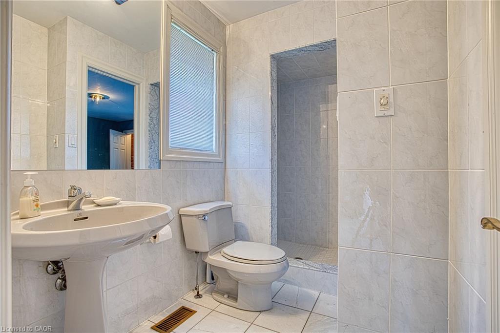 Residential in Stoney Creek 5