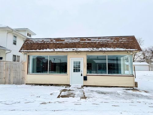 1127 Lincolnway E, Mishawaka, IN, 46544-2701 | Card Image