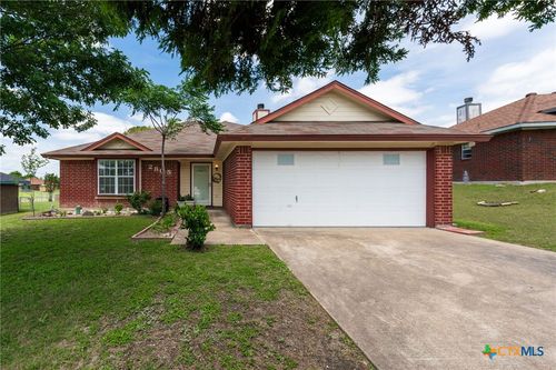 2805 Woodlands Dr, Killeen, TX, 76549-7702 | Card Image