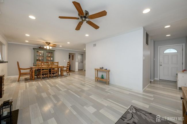 14 Temple Ter, House other with 3 bedrooms, 2 bathrooms and null parking in Lawrence NJ | Image 13