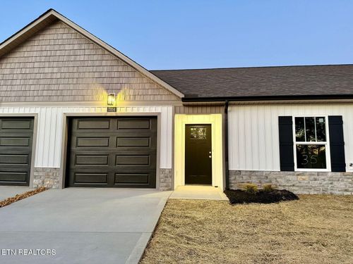 7327 Woodpecker Way, Knoxville, TN, 37921-2436 | Card Image