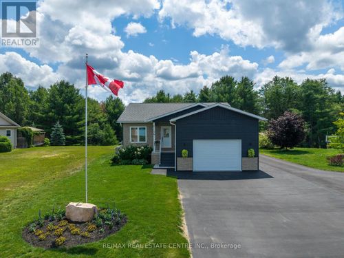 16 Williams Dr, Bancroft, ON, K0L1C0 | Card Image