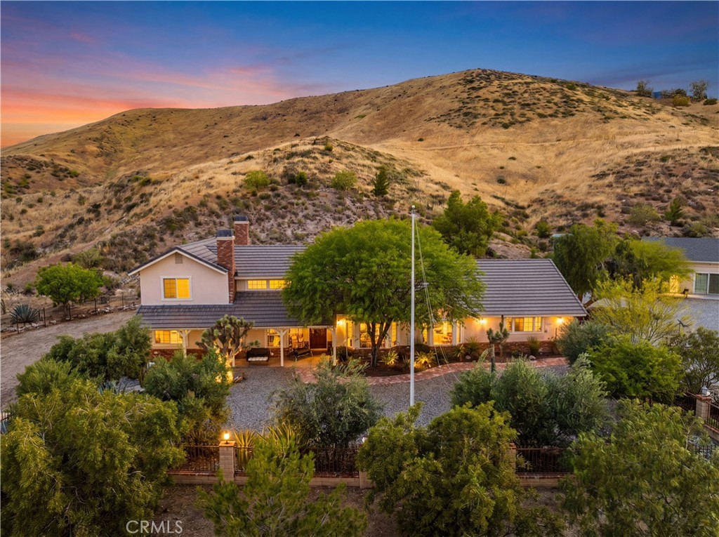 Residential in Agua Dulce