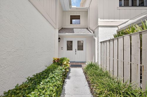 apt-258-16942 Waterbend Dr, Jupiter, FL, 33477-5867 | Card Image