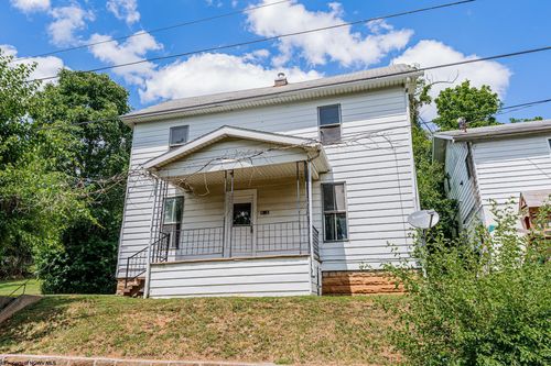 975 Dorsey Ave, Morgantown, WV, 26501-7072 | Card Image