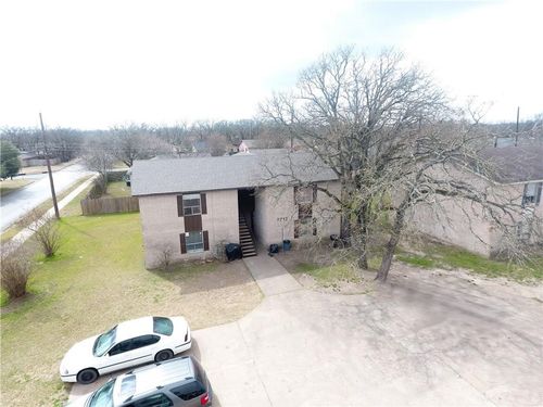 2712 Evergreen Cir, Bryan, TX, 77801-1840 | Card Image