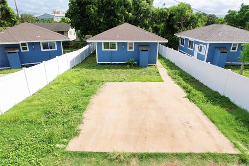 b-94-111 Pahu St, Waipahu, HI, 96797-3047 | Card Image