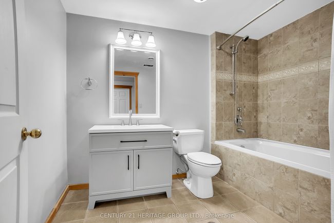 1258 Shannon Rd, House other with 4 bedrooms, 3 bathrooms and 25 parking in Plainfield ON | Image 17