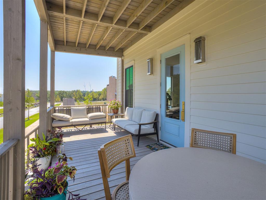 Residential in Carlton Landing 4