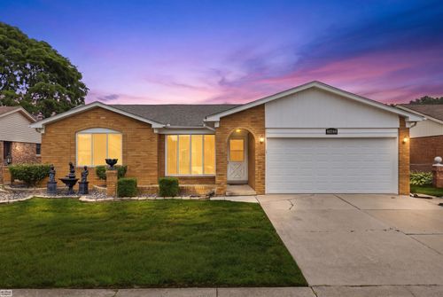 40344 Santoni Dr, Clinton Township, MI, 48038-4154 | Card Image