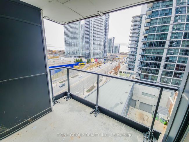 803 - 29 Singer Crt, Condo with 1 bedrooms, 1 bathrooms and 1 parking in North York ON | Image 19