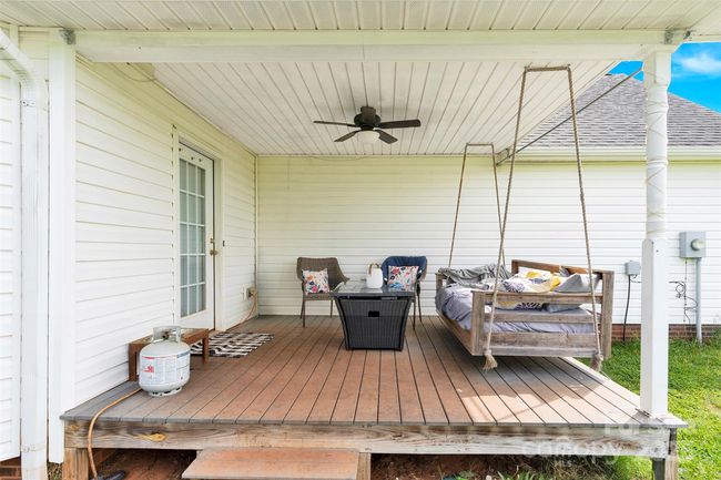 Covered Back Porch | Image 32
