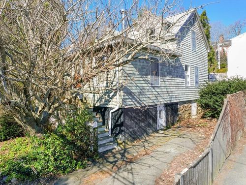 3 Cottage St, Marblehead, MA, 01945-3027 | Card Image