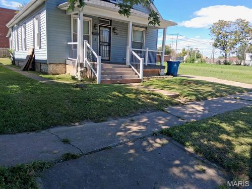 2147 Lee Ave, Granite City, IL, 62040-5421 | Card Image