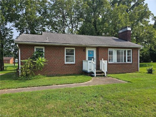 219 Cedarbrook Road, Jonesville, NC, 28642 | Card Image