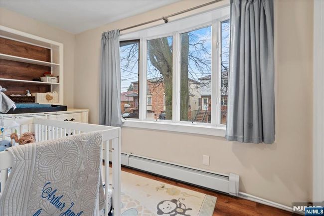 218 8 Th St, Home with 6 bedrooms, 3 bathrooms and null parking in Fairview NJ | Image 12