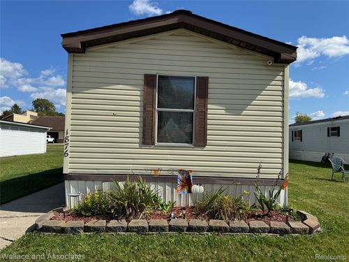 1876 Morningstar Ave, Kimball, MI, 48074-2517 | Card Image