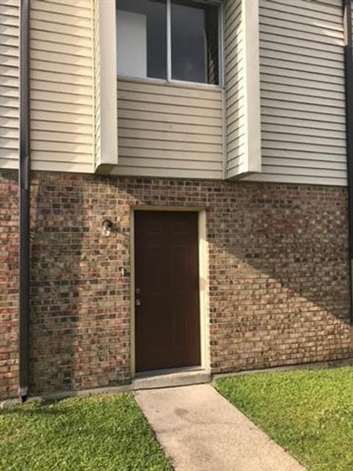 b-2759 Albany St, Kenner, LA, 70062-4215 | Card Image
