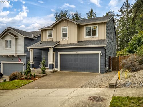 16954 Se Rhododendron St, Happy Valley, OR, 97086-8602 | Card Image