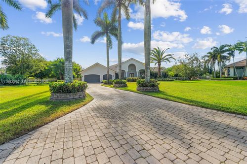 13253 Sw 25th Pl, Davie, FL, 33325-5130 | Card Image