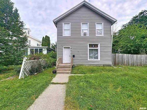 420 Kirkwood Blvd, Davenport, IA, 52803-4423 | Card Image