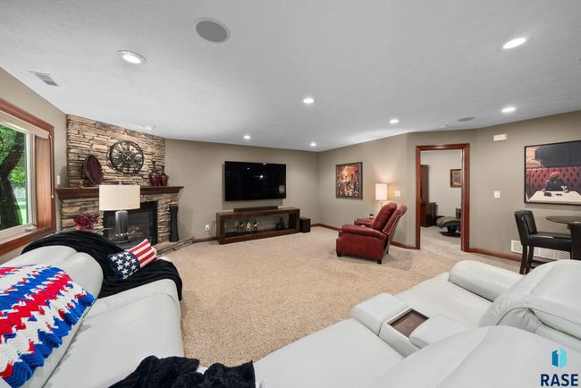 4400 E Aster Cir, House other with 5 bedrooms, 4 bathrooms and null parking in Sioux Falls SD | Image 41