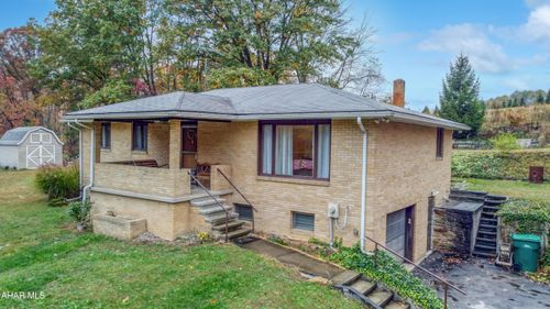 420 Deyarmin Rd, Seward, PA, 15954-9013 | Card Image