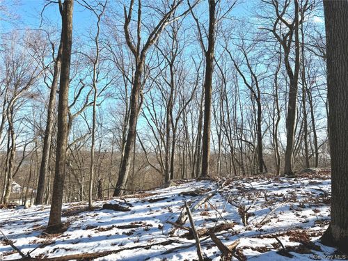 8 Maple Drive Cir, North Salem, NY, 10560-1328 | Card Image