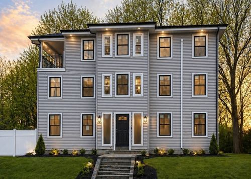 33 Milford St, Upton, MA, 01568-1333 | Card Image