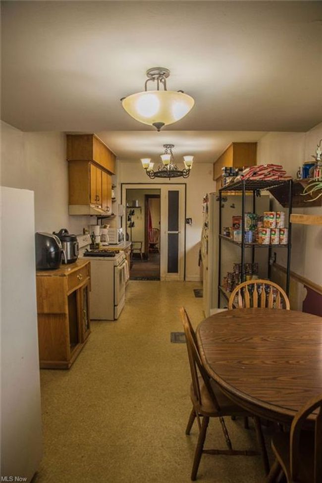 142 2nd Street Sw, Sold in Brewster Zoocasa