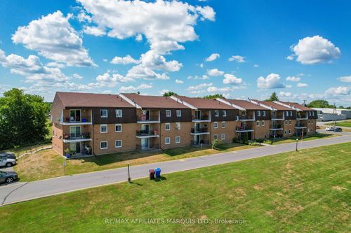 109-220 Kenyon St W, North Glengarry, ON, K0C1A0 | Card Image
