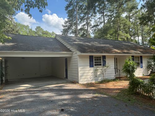 165 Duffers Ln, Southern Pines, NC, 28387-6541 | Card Image