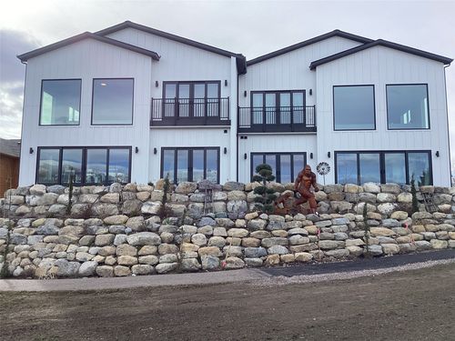 229 Shawnee Ln, Polson, MT, 59860-7215 | Card Image