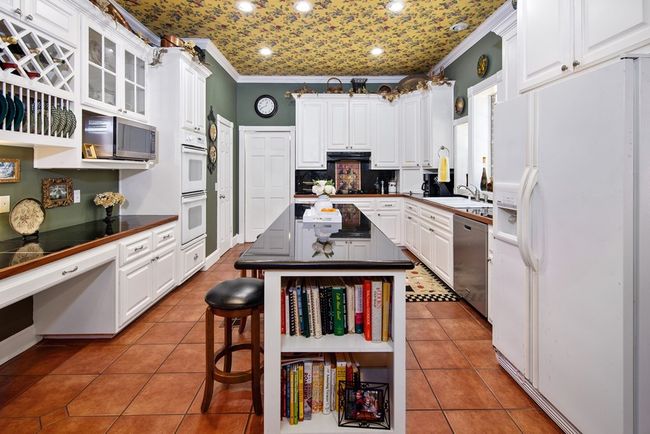 1409 Bending Brook Cir, House other with 5 bedrooms, 5 bathrooms and null parking in Lufkin TX | Image 10