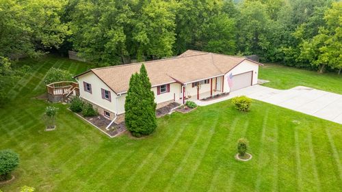 7841 Pathfinder Lane, Farmington, WI, 53090 | Card Image