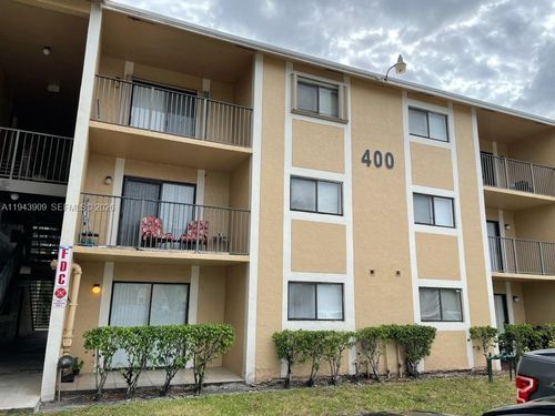 apt-104-400 Palm Cir W, Pembroke Pines, FL, 33025-4606 | Card Image