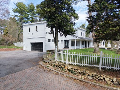 549 Woodbury Rd, Cold Spring Harbor, NY, 11724-2239 | Card Image