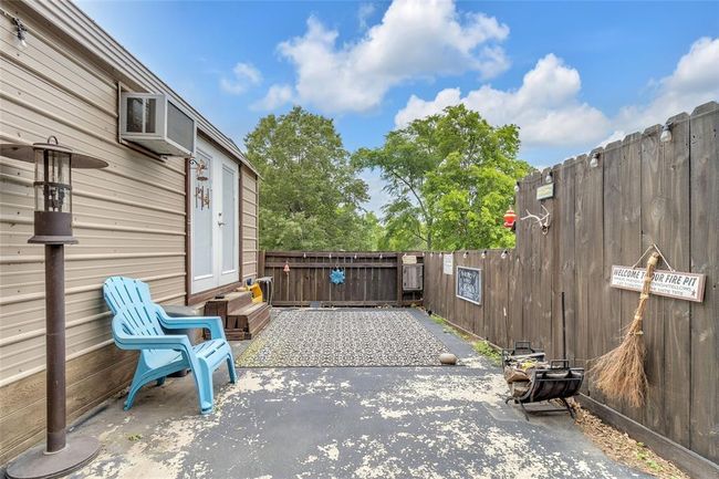 400 Canal Dr, House other with 1 bedrooms, 1 bathrooms and null parking in Pointblank TX | Image 25