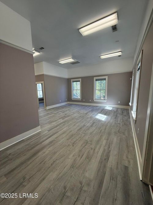 205-1 Merchants Ln, Lady's Island, SC, 29907-8004 | Card Image