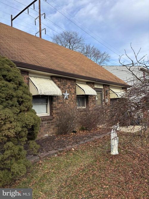 2113 Pennsylvania Ave, CROYDON, PA, 19021-6862 | Card Image