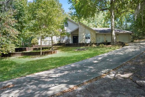 160 Lake Oaks Blvd, Coldspring, TX, 77331 | Card Image