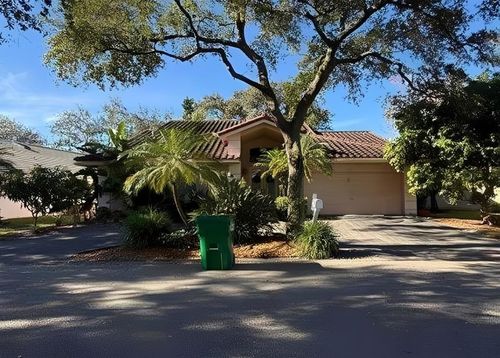 4868 Nw 103rd Dr, Coral Springs, FL, 33076-1724 | Card Image