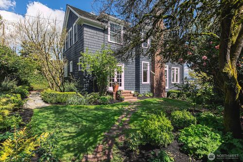 624 35th Ave, Seattle, WA, 98122-6414 | Card Image