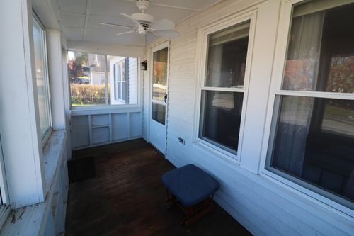 8 Cross St, Jaffrey, NH, 03452-5711 | Card Image